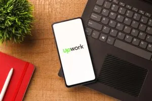 ¿Qué es Upwork? La plataforma que pagan en dólares