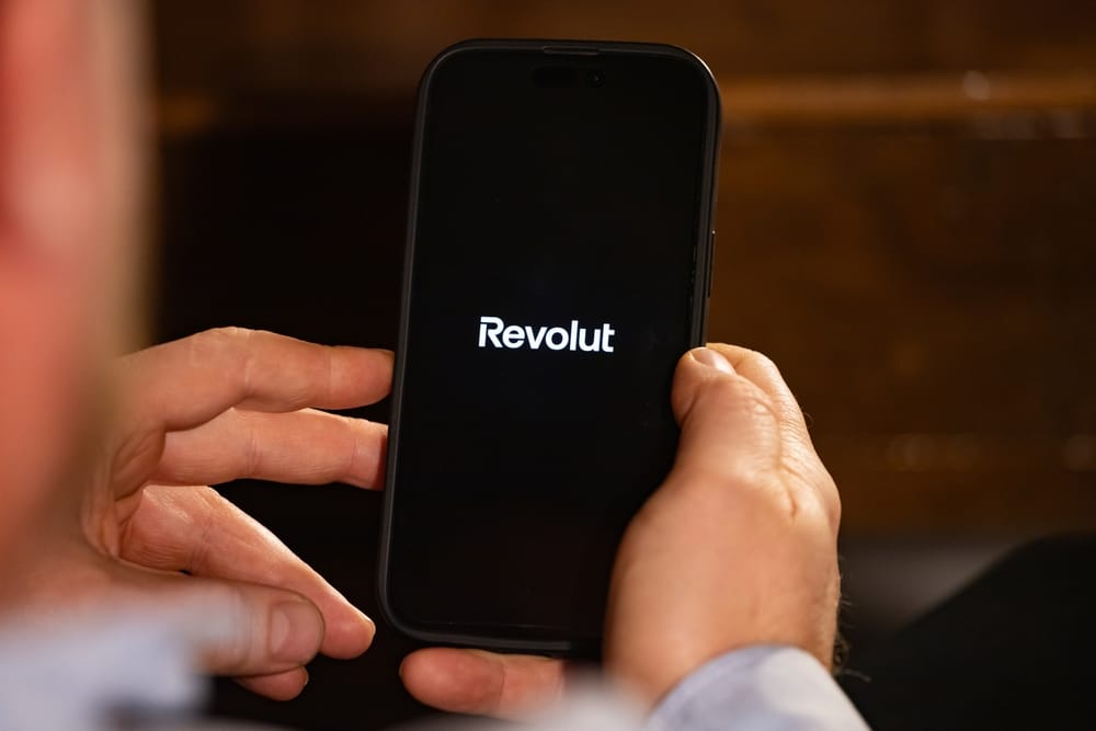 Entérate qué es Revolut y cómo retirar tus dólares hacia Vita