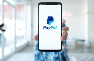 Cómo usar PayPal para transferencias internacionales