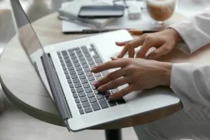 Rápido y seguro: Paga tus servicios en línea con la Vita Card