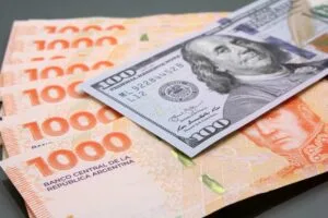 ¿Qué es el dólar Blue y cómo funciona en Argentina?