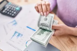 ¿Qué es un envío vía Wire? Te contamos cuando es conveniente