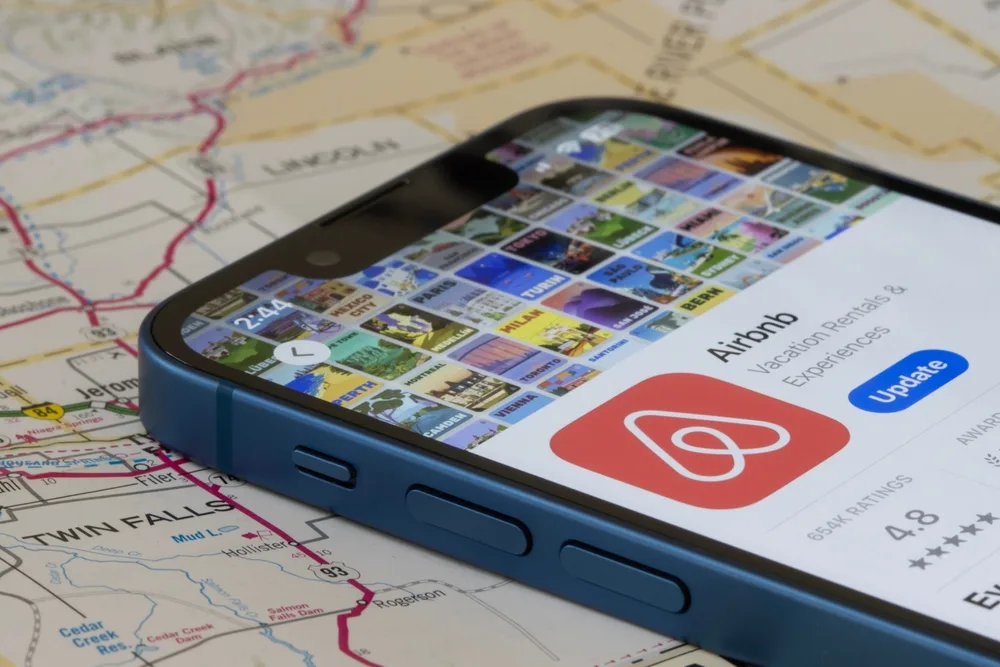 Recibe dólares de Airbnb en Chile y retira en CLP